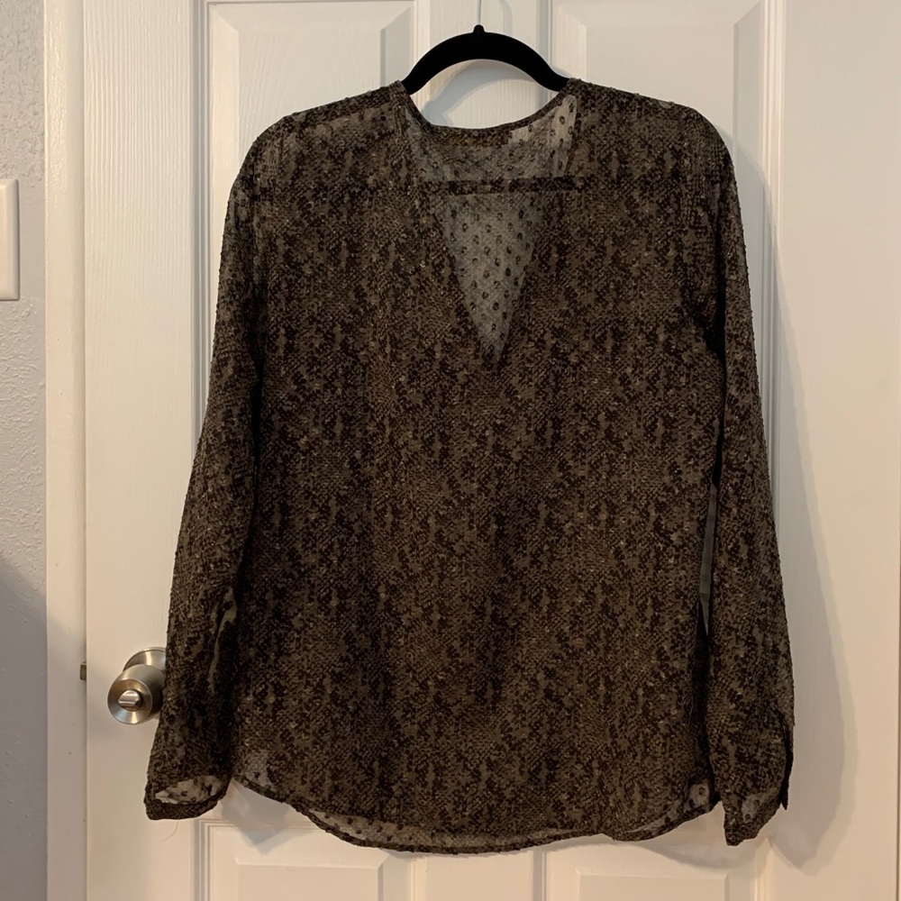 Cute blouse, size medium like new